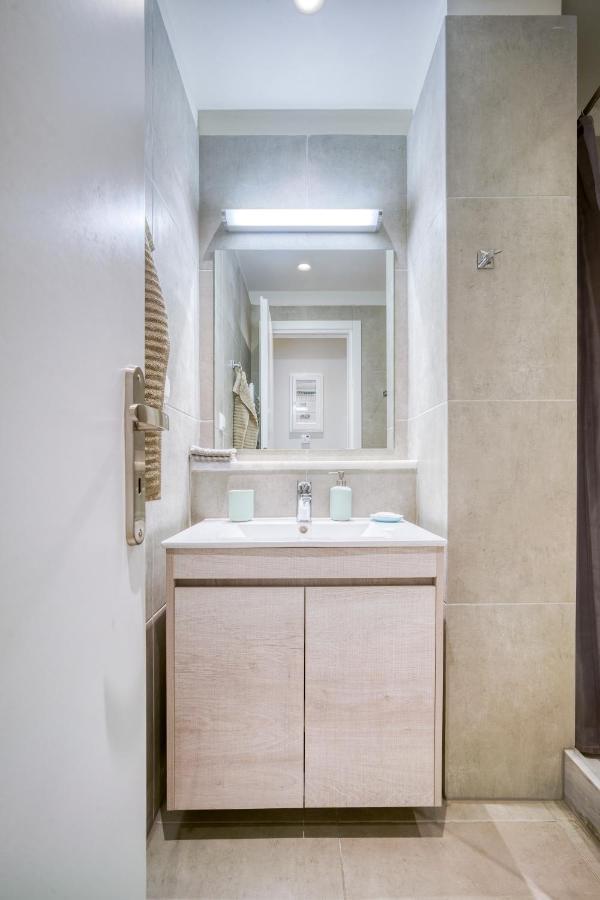 Lovely Sunlit Central Athens 2 Bedroom 2 Bathroom Condo Kültér fotó
